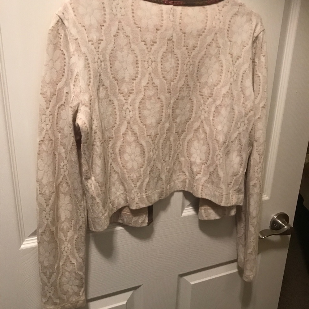 Embroidered Summer jacket. - Picture 2 of 2